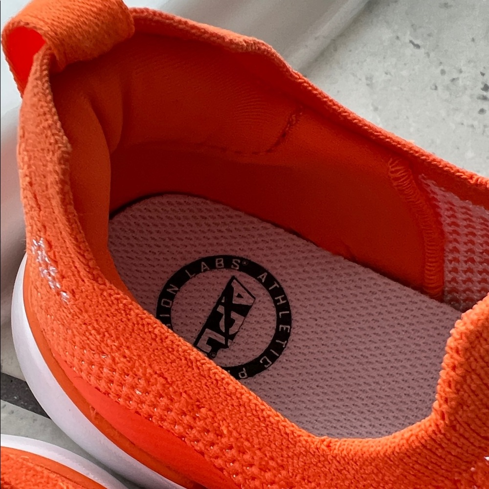 APL TechLoom Bliss Sneakers - Picture 4 of 7